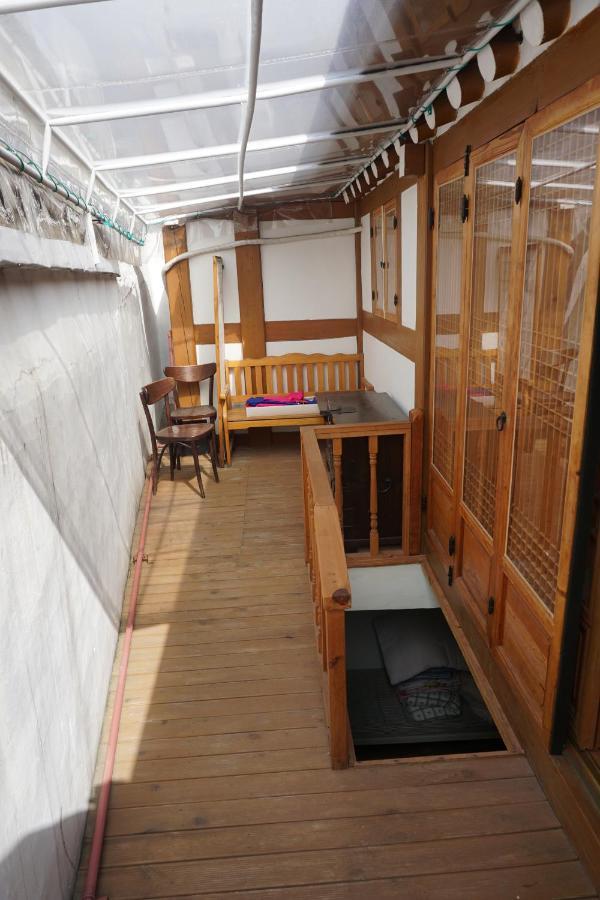 Han Hanok Guesthouse Seoul Exterior photo