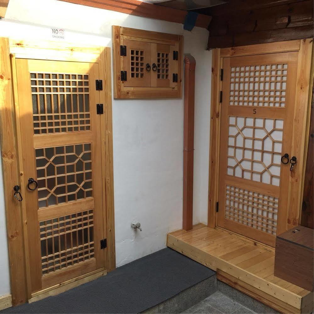 Han Hanok Guesthouse Seoul Exterior photo