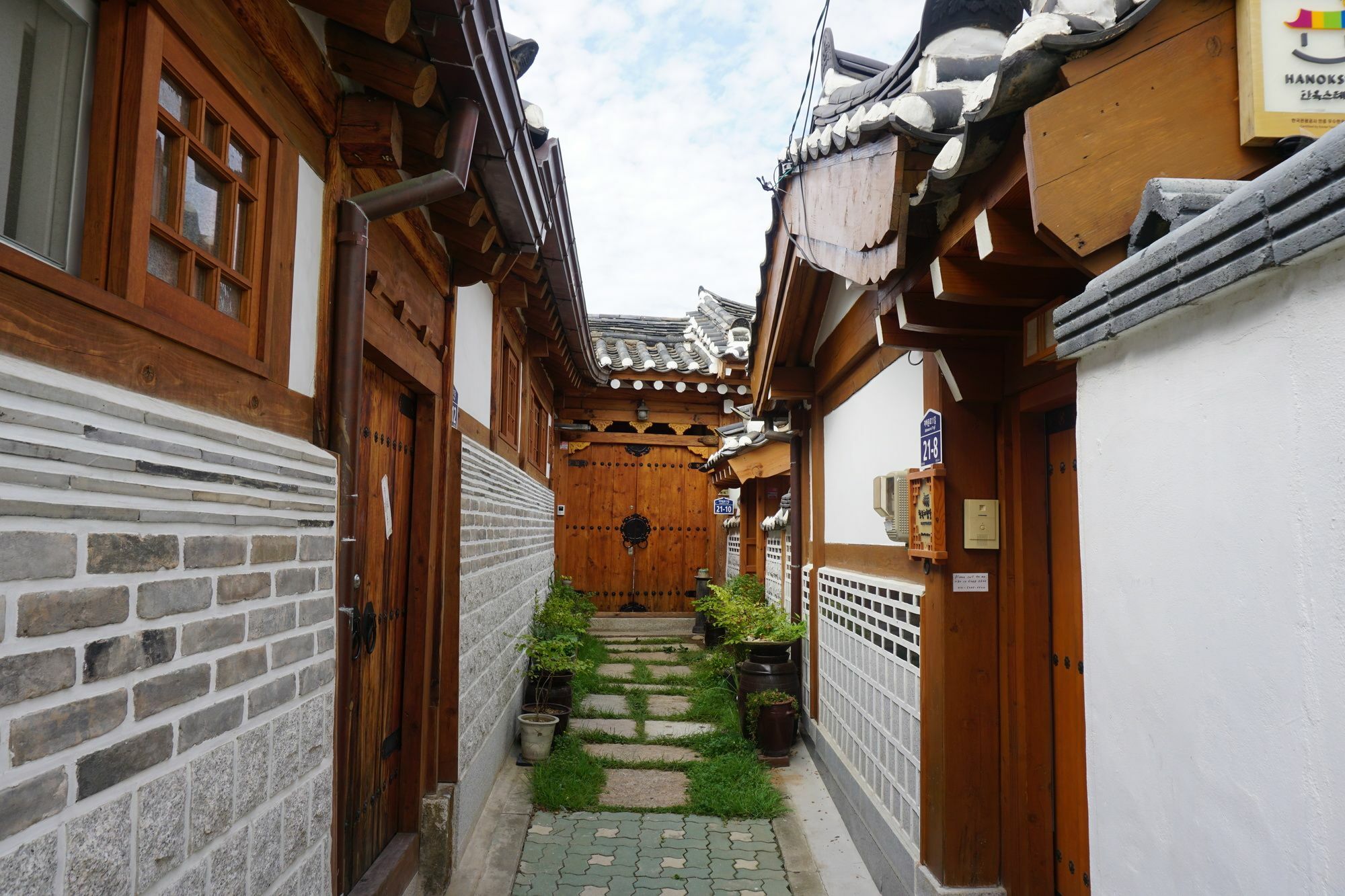 Han Hanok Guesthouse Seoul Exterior photo